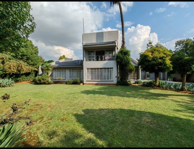 4 BEDROOM HOUSE FOR SALE IN THREE RIVERS EAST